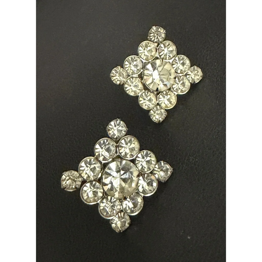 Vintage Weiss Rhinestone Earrings Screw Back Silver Tone Signed